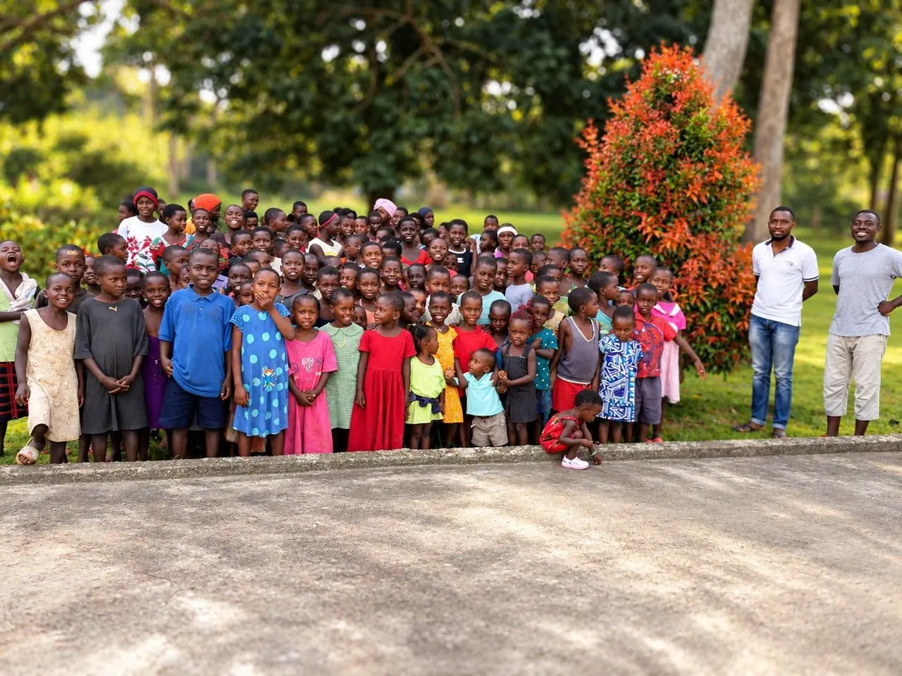 The children of Osanidde on the lawn